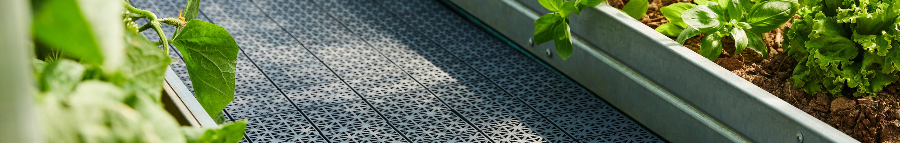 Ekobazė gaminiai iš perdirbto plastiko